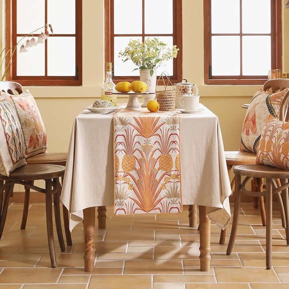 Patdrea Tropical Linen Table Runner Yellow Vintage Elegant Pineapple Pattern - Picture 3 of 9